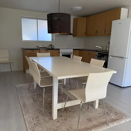 Apartment, 10 Min Near Pulpitrock 아파트 *
