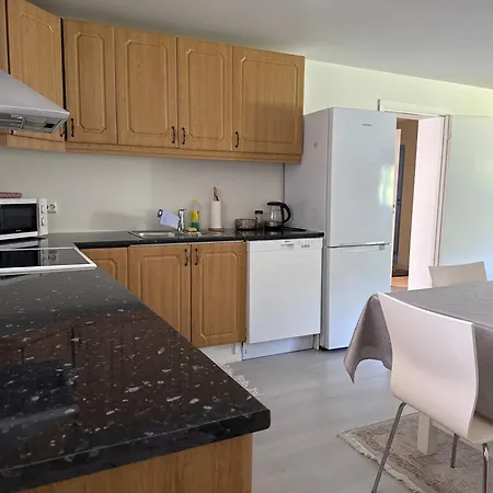 Apartment, 10 Min Near Pulpitrock 요플란드