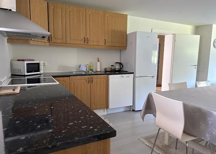 Apartment, 10 Min Near Pulpitrock 约尔珀兰